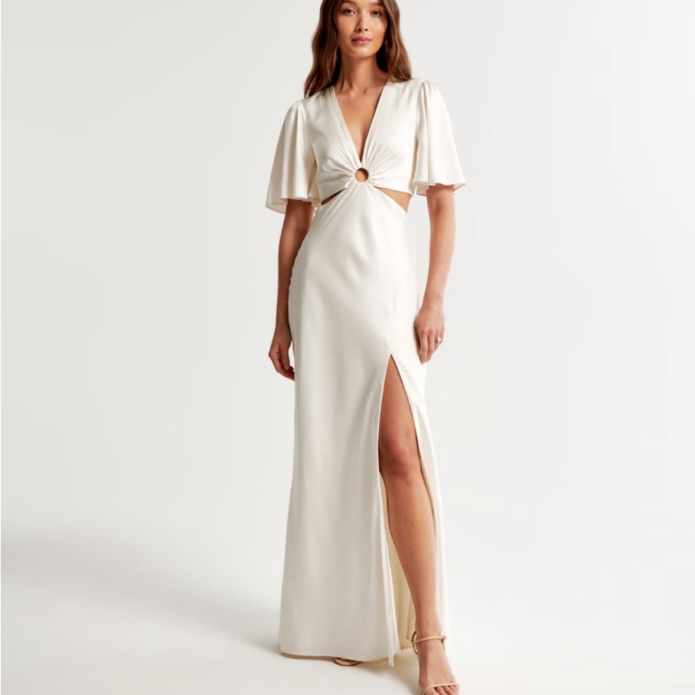 Elegant Cream Maxi Dress